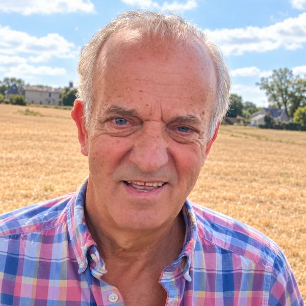 Niall Warry, editor of The Warry Times